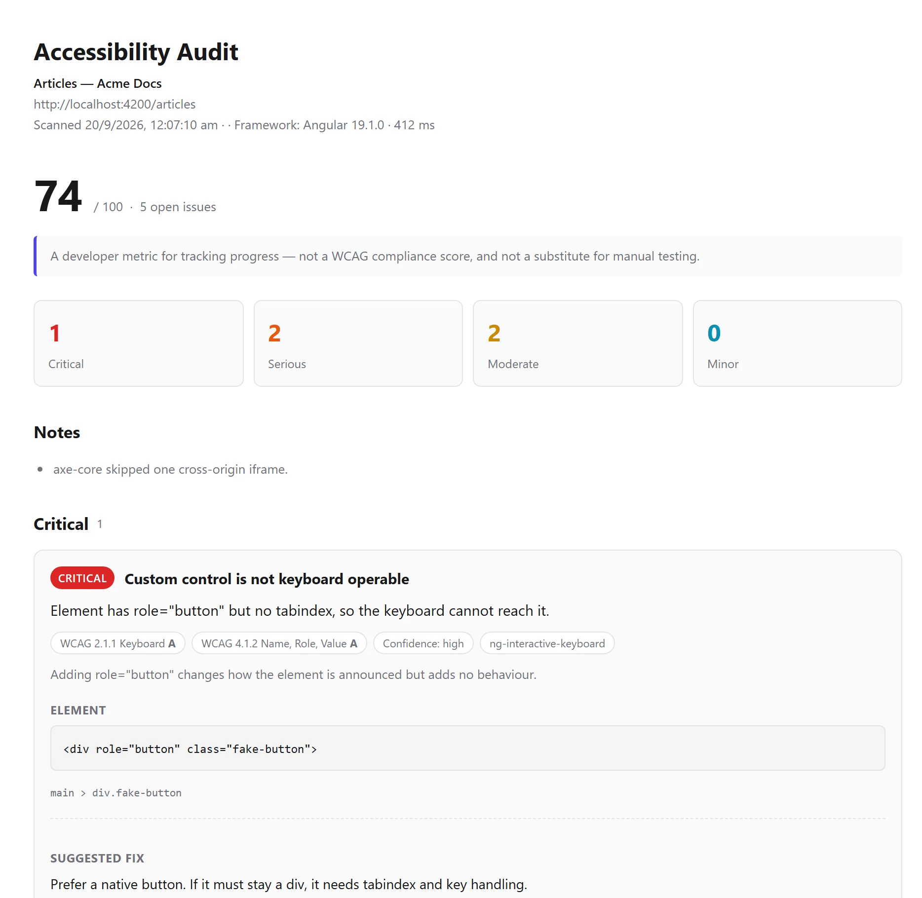 A finding open in the panel with the export menu showing the four formats: JSON, CSV, HTML and Markdown.